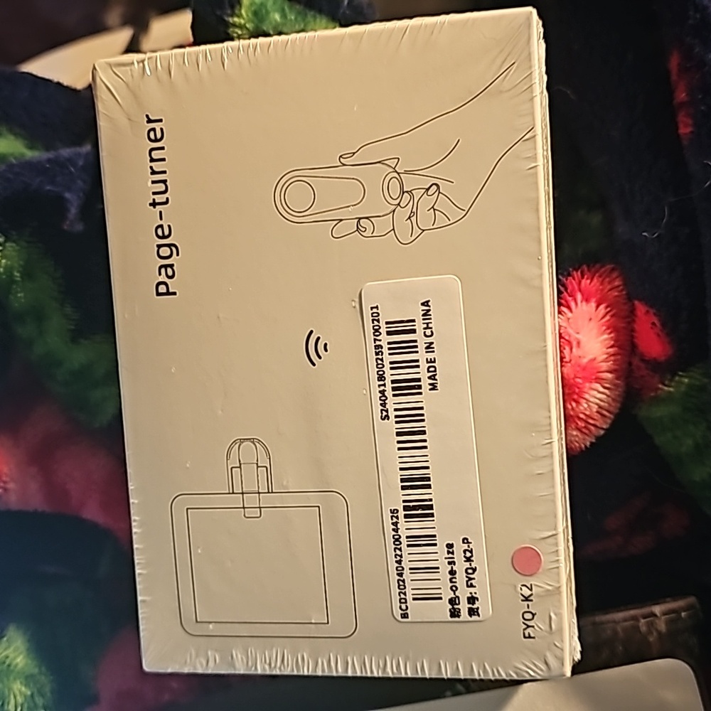 Kindle page turner with remote